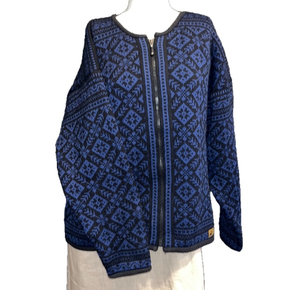 Heavy 100% Pure Wool Cardigan Black Blue full zip cardigan - Picture 1 of 8